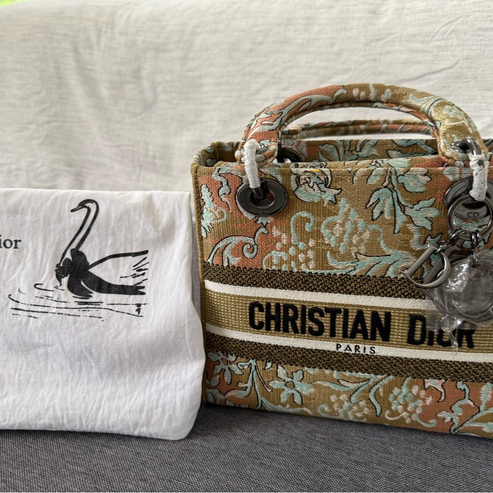 Dior Lady D lite bag embroidered